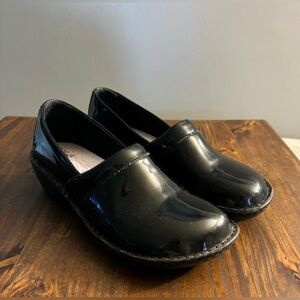 Lila Suregrip Black Women’s Size 7 Clogs
